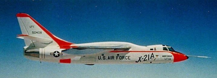 Ever heard of the Northrop X-21A aircraft? This program used modified WB-66s to study a neat concept called laminar flow control, which can reduce drag and improve range/efficiency. It even kinda worked! More details in the thread... #AvGeek 