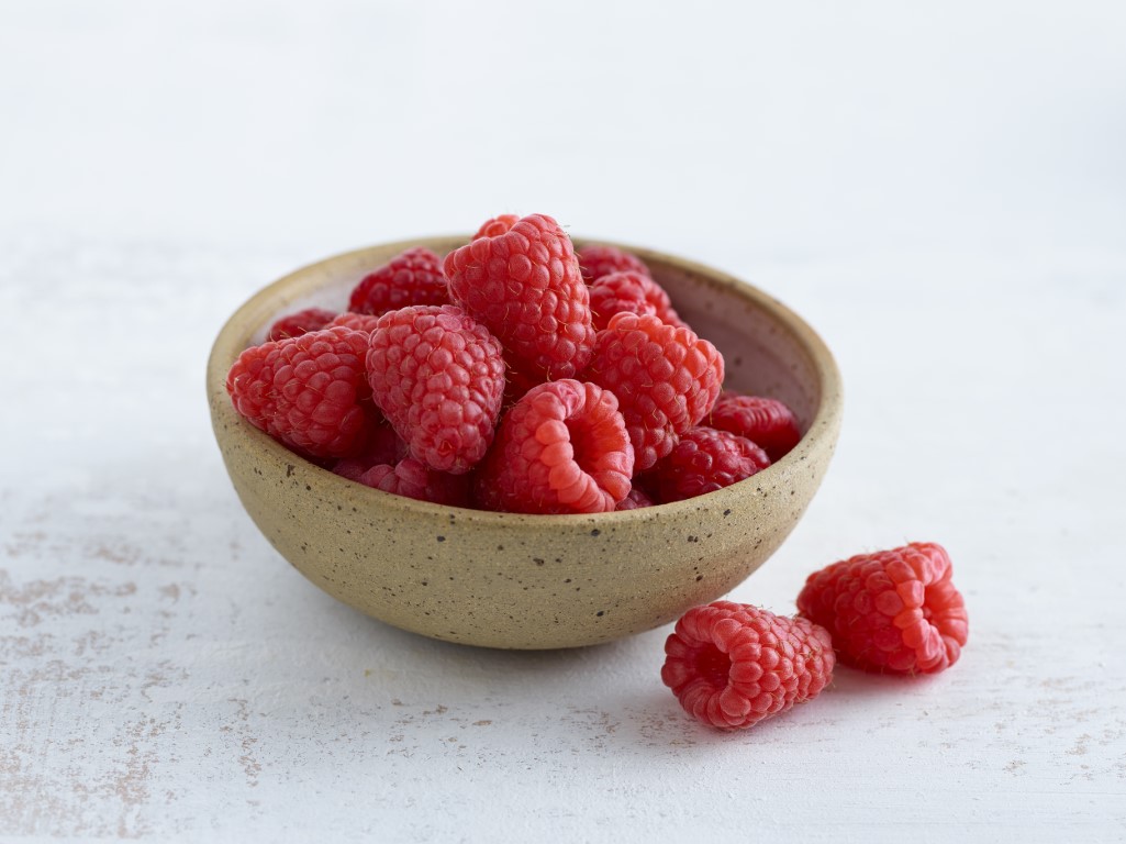 Raspberries are the perfect snack! Full of vitamin C 💪

#raspberries #raspberryseason #nutrition #nutritiontips #LoveFreshBerries #BritishBerrySeason