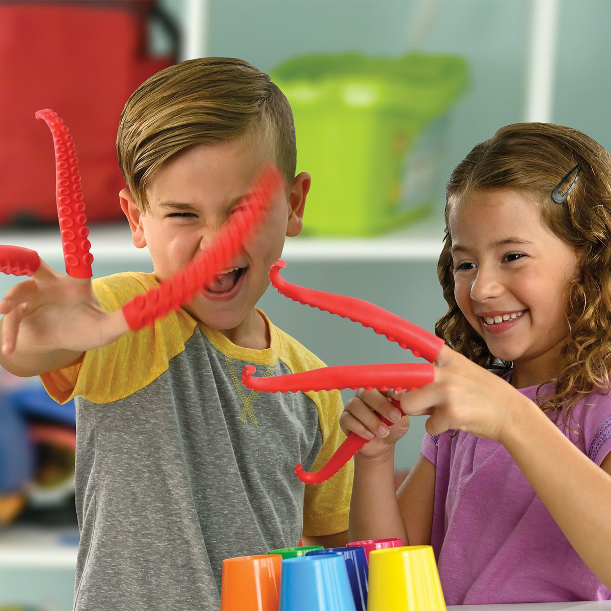 PlayMonsterFun's tweet photo. If you're looking for a game that the whole family can enjoy, look no further; Stacktopus has got you covered! Slip on those silly sea fingers and "sea" who can stack the cups the fastest!🤪🐙
#playideas #stacktopus https://t.co/HXZpmU8fLn