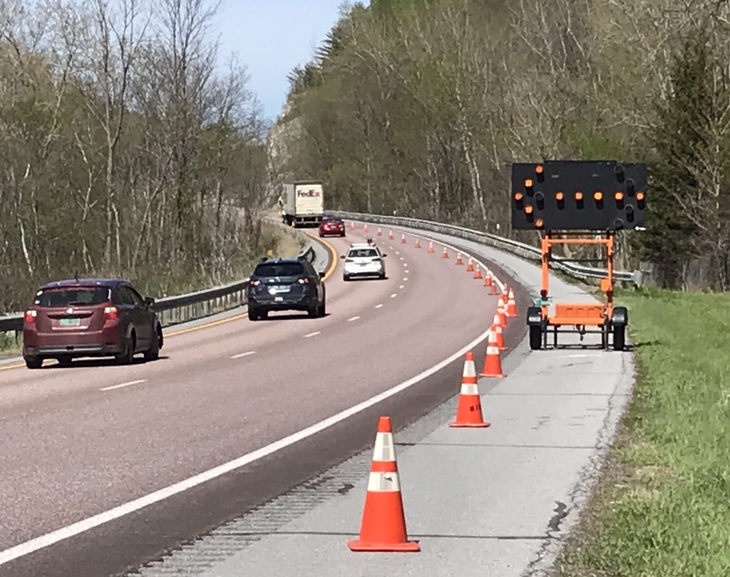 VTgarryscott's tweet photo. With the warmer weather we are all getting outside again, that means construction season has begun. Please give space to partners @AOTVermont to do their work. #DriveSafely #BeAlert #DoYourPartDriveSmart #WorkZone https://t.co/e49jQSath8