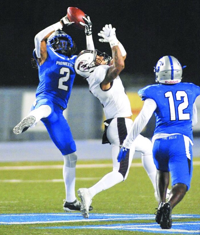jake_busser2's tweet photo. Extremely blessed to receive my first offer from Glenville State. Thanks @Coach_Mayer for this amazing opportunity! https://t.co/fVD6KVRtGP
