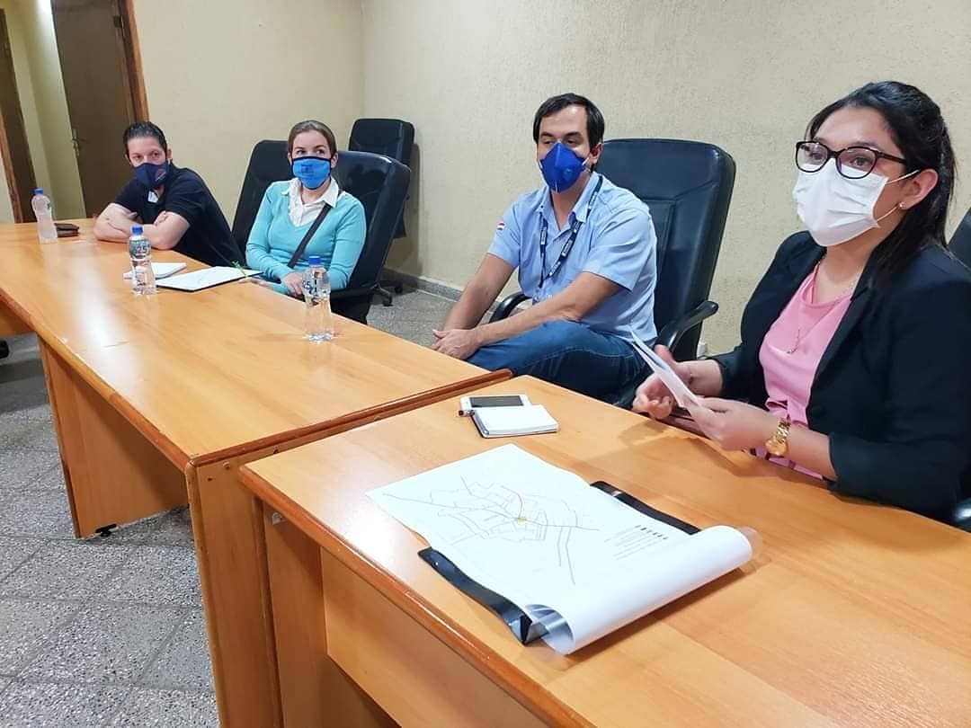 ricardopyok's tweet photo. PASO A DESNIVEL EN TRES BOCAS

En forma conjunta con representantes del MOPC y la empresa adjudicada Tecnoedil SA, trabajamos en la planificación de nuevos asfaltados y recapados de vías alternativas en Villa Elisa, entre ellas Colonia Elisa. https://t.co/TxbVlyFR5k
