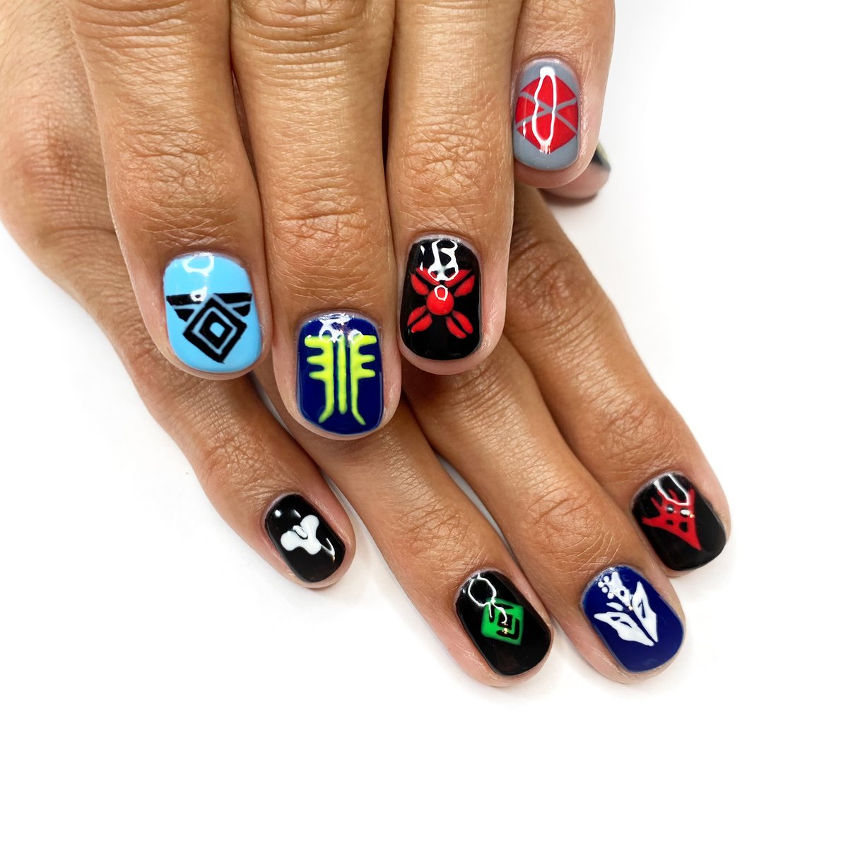 Pro_Superhero's tweet photo. Confirmed. Laura is an honorary guardian. Love these nails! Love this woman! Love @DestinyTheGame and everything it has done for my life! Submitted for community creations so, if approved, I will post the link for you to show some love on the @Bungie site. 🤞 #Destiny2 Like+RT! https://t.co/YJVpPK0fbC