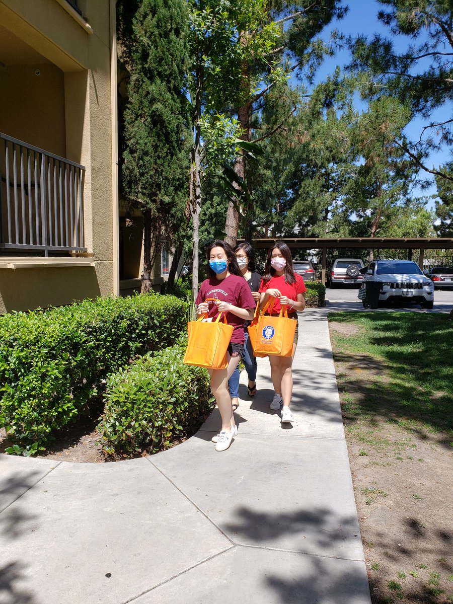 AASCSC1's tweet photo. Our Youth Ambassador Melody and Katelyn distributing #2020Census care packages door to door. Outreach in partnership with #AASCSC1, #MECCA, and #JamboreeHousing. #COVID19 #GEMCO #APAHM #giveinmay #oc https://t.co/n358GgVhx8