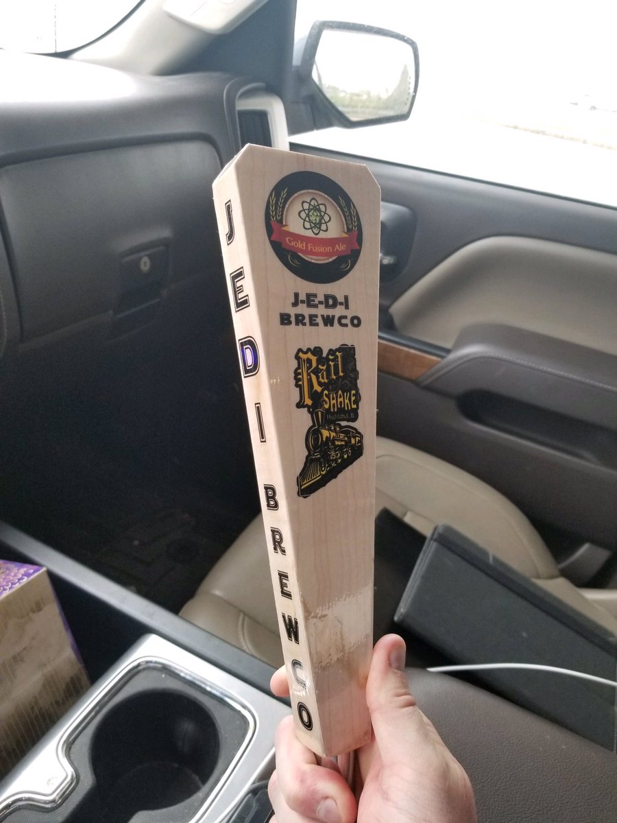 JEDIBrewCo's tweet photo. Attention: You can now enjoy an ice cold Gold Fusion Ale at Rail Shake in Highland, IL! Cheers🍻 https://t.co/rHddxvIURF