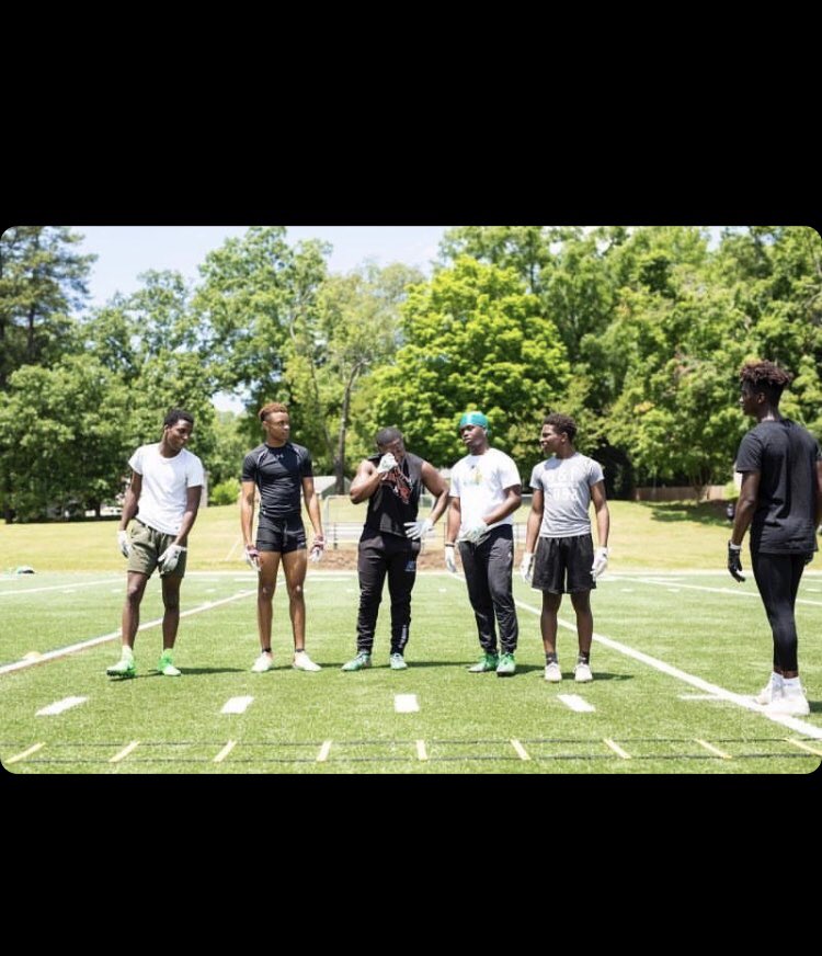 Elijah_Burris_5's tweet photo. 🦍‼️‼️ https://t.co/r3hyBbgrIE