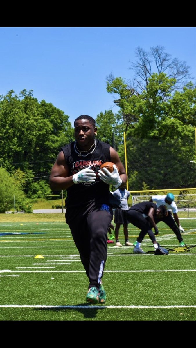 Elijah_Burris_5's tweet photo. 🦍‼️‼️ https://t.co/r3hyBbgrIE