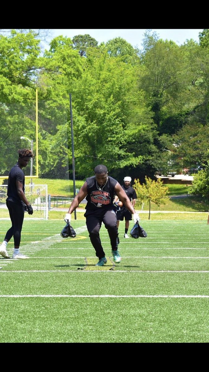 Elijah_Burris_5's tweet photo. 🦍‼️‼️ https://t.co/r3hyBbgrIE