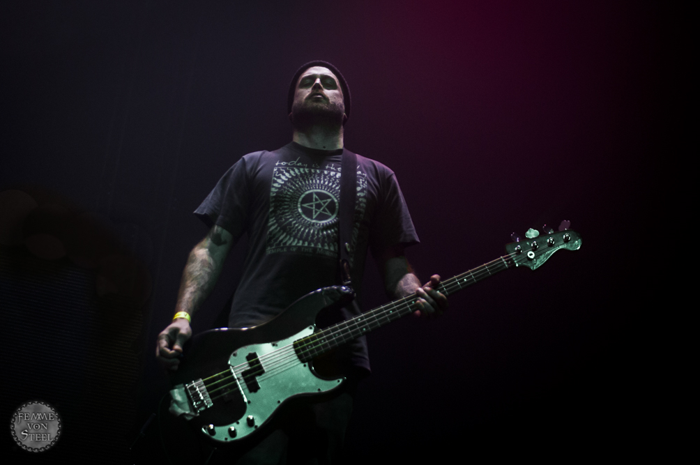 ggu_ll's tweet photo. So let’s go back to our origin story. After a few shows with BW as our drummer, he told us that it would be cool to ask DvB as our bass player. DvB and BW both were in the band Transmission0 before. We agreed and since than we’re a 4-piece band. #soundsliketwitter #ggull https://t.co/hMscu2xgVN