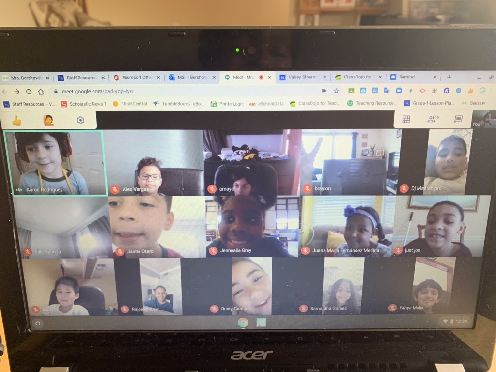 MrsGershowitz's tweet photo. We had a great class meeting this morning! 💓 It’s so nice to hear their stories and see them get excited to see their classmates! @WheelerAvenue https://t.co/PWwt4LbLwt