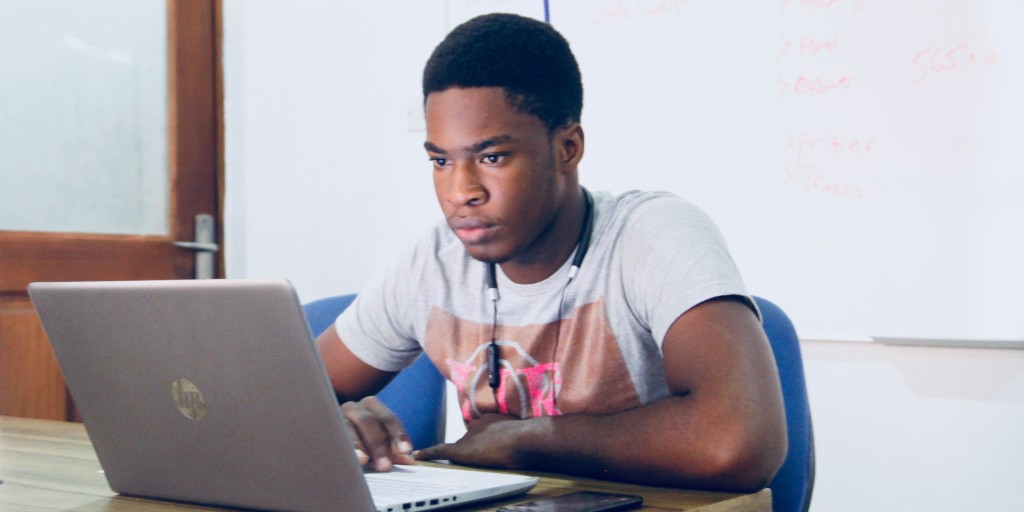 HamFamSF's tweet photo. Join @BridingTech_ as they help @HamFamSF bridge the digital divide to supporting school-aged children experiencing homelessness in the Bay Area who do not have access to technology for online learning.
Donate and help with #BridgingTech at https://t.co/32KCSR4vUf. https://t.co/3QJTzQQ0ii