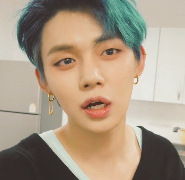 DAEGUPAPII's tweet photo. Omg pls a #Yoonjun selca😤😤 https://t.co/h6Xzmj8mx8