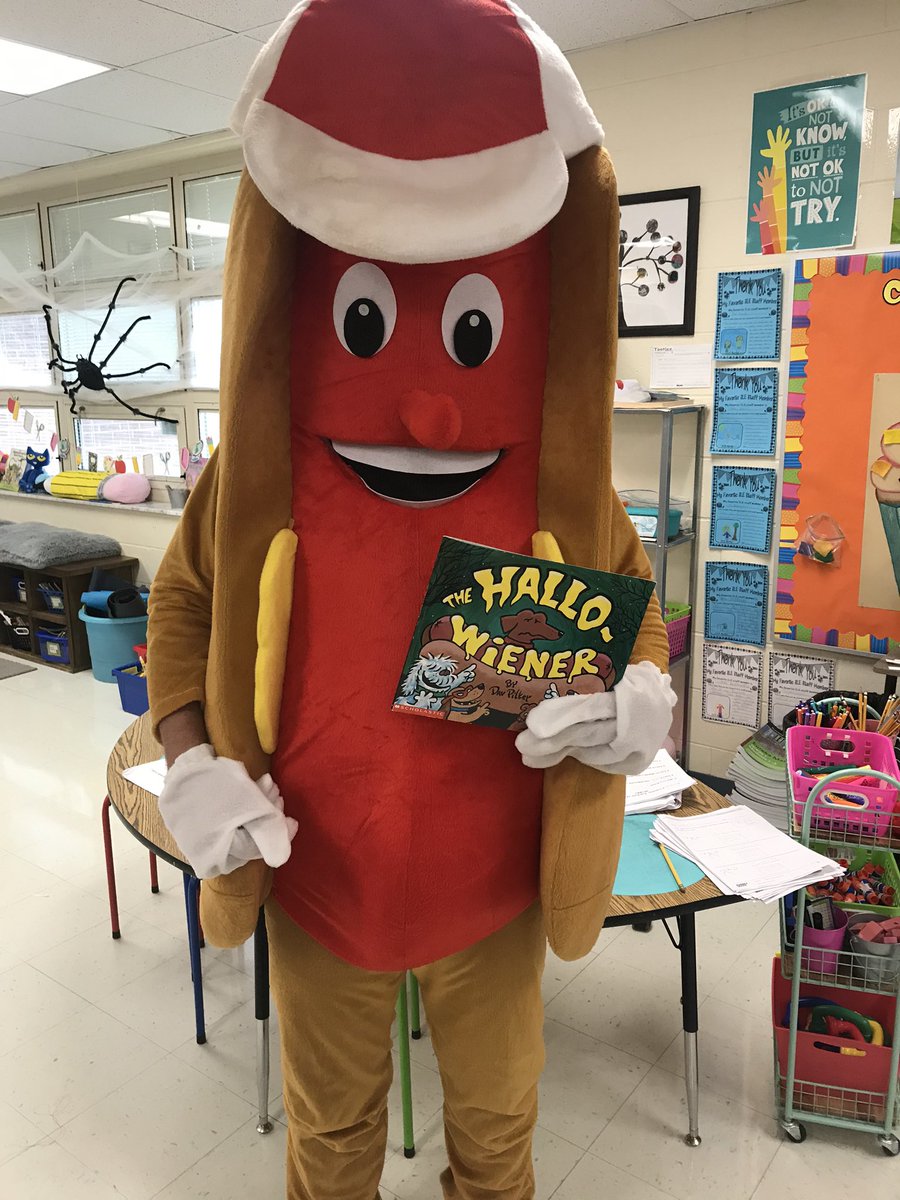 AbbyTeaches1st's tweet image. Clearly the Hot Dog visit was a winner this year! @SLEKnights @Kings_Schools @brianjackets @PrincipalBJA #MyOhioClassroom