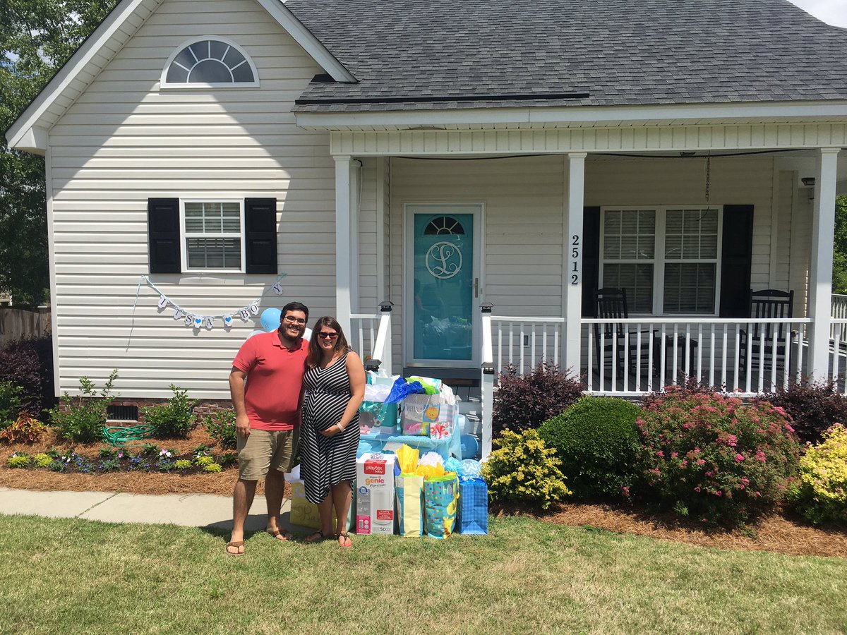 karly_stevens's tweet photo. Surprised one of our teammates today with a “drive thru” baby shower! Congrats!! Lesleigh &amp; Jonathan! @LeesLilLearners @Killian_STEAM @franklinscsu @PaigeMaloneKES @jamesann_sheley https://t.co/jgc5ivyqP7