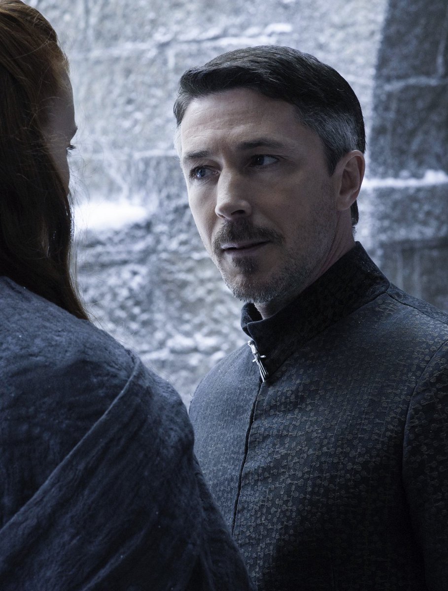 Although this is not super accurate, Sansa’s collar reminded me of the high collars Littlefinger used to wear. Littlefinger was one of Sansa’s many mentors so it makes sense something in the dress is connected to him