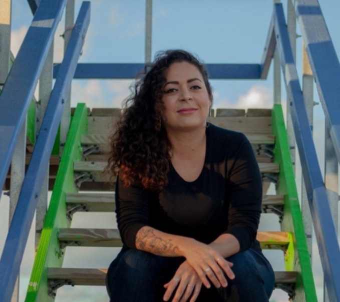 HumFed's tweet photo. Join author Jaquira Díaz as she discusses her memoir, “Ordinary Girls,” with Sharon Harrigon during this presentation hosted by @VAHumanities #HumFeature #HumanitiesAtHome  https://t.co/t0AVf8HjK5 https://t.co/7AR6ugNf9M