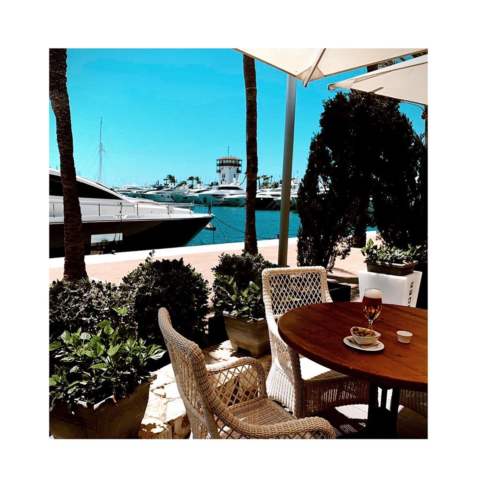 #EstrellaMichelin <a href="/ArellanoFernan/">Fernando P. Arellano</a>, el también Restaurante <a href="/flanigan_es/">Weddings & Events</a>, la tienda de ropa D2Fashion de <a href="/Glorialaborda/">d2fashion Puerto Portals , local 29/B y 45 .</a> o el Club de Vela de Portals de la mano de su directora de comunicación Elena Seijas.

👉ivoox.com/51190277

#SintonizaCalvià📻