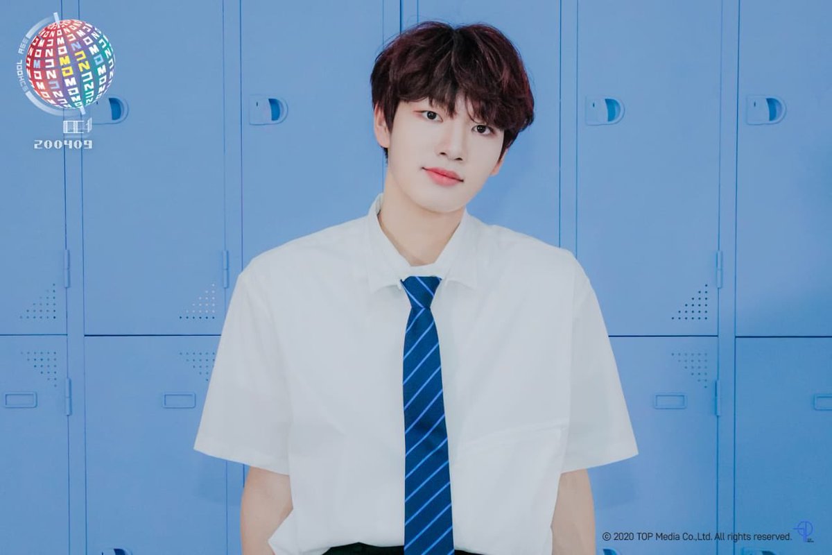mcndlovez's tweet photo. O sorriso , a voz , o jeitinho diferente. Eu amo tudo nele simplesmente tudo Maravilhoso demais, amo muito esse menino 💙#WeLoveYouHuijun https://t.co/t9YRBrBdoB
