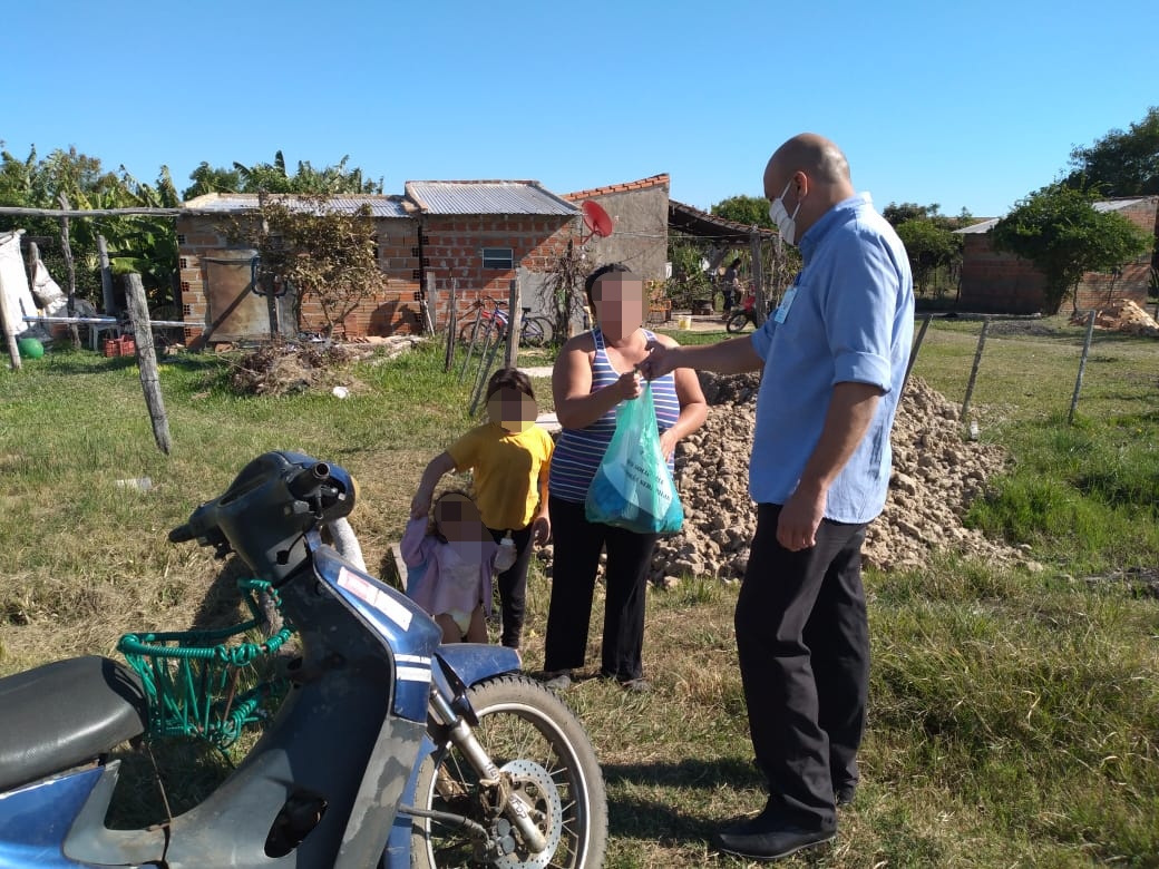 MDP_py's tweet photo. 📍En la ocasión, la Defensoría Pública de la Ciudad de Pilar, ha realizado nuevamente en el marco de la #RedSolidaria la entrega de kits de alimentos a familias que actualmente se encuentran en crisis económica👨‍👩‍👧‍👦

#DefensoríaSolidaria
#SomosTuVoz https://t.co/wCujqhQwdq