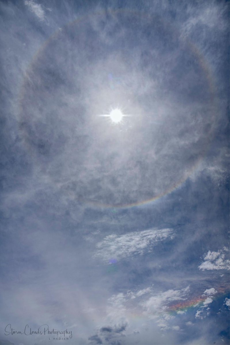 lhedien's tweet photo. A #22degree #solar #halo and a #46degree halo in the #Texas #panhandle last week. #nikon #landscapephotography #naturephotography #stormcloudsphotography #weather #prisim https://t.co/HsJyU5Ewua