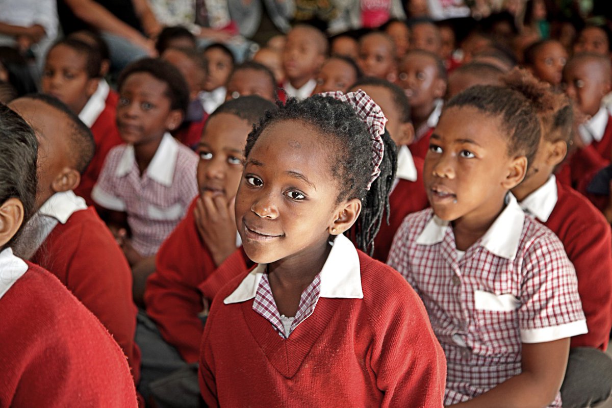 missearth_sa's tweet photo. Missing our #GreenWorkshops #SchoolProjects & our #Learners in #Lockdown during this #Covid19, find it difficult & confusing. Stay positive & remember good Green times! #LoveYourEnvironment #SafetyFirst #GenEarthYouth Catherine Constantinides Ella Bella https://t.co/R2EZ3P1Myc