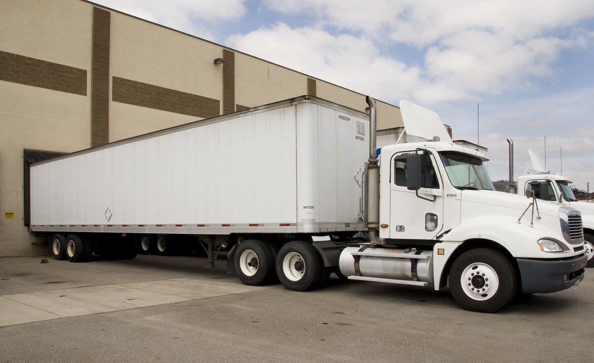TForceWorldwide's tweet photo. During this time all freight is essential! Got Freight? Need Shipping? Call for your free quote today! 🚛📦 
#DLSWorldwide #SmallBusinessTransportation  #freight #freightbroker #truckload #trucks #cargo #railfreight #airfreight #oceancargo  #internationalshipping #3pl #worldwide https://t.co/sZrODEIrGM