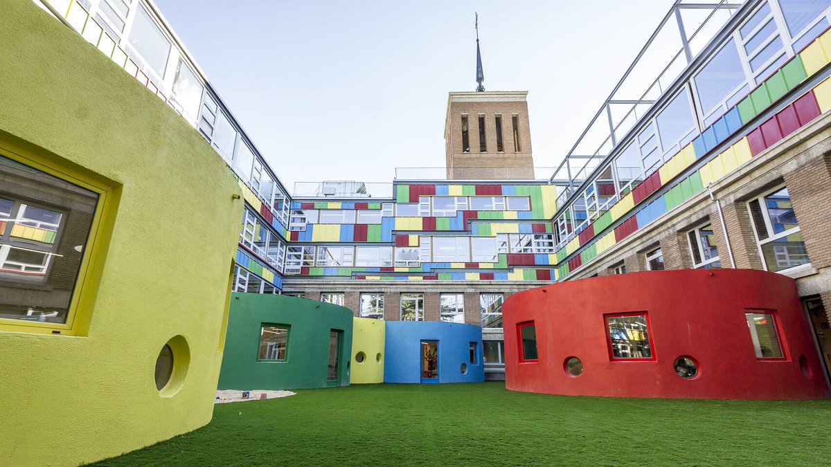 IDEO Escuela @escuelaideo es un colegio privado y escuela infantil en el Norte de Madrid."Ofrecen una educación capaz de cambiar el mundo" Si quieres saber más, tienes una cita el próximo
 🗓Día 22 ⏰17h
📍Inscríbete en #jornadaspuertasabiertas
😏Aforo online limitado!