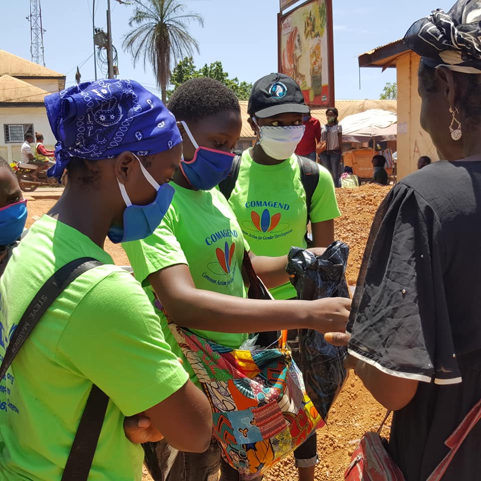 Pollinationproj's tweet photo. Young leaders responding to community needs! At #Comagend Cameroon young people have been at the forefront in responding to prevent the spread of #COVID19 by carrying out sensitization within different communities as well as distribution of PPE. @ActionGender #youngleaders https://t.co/6DQskJ3B4L