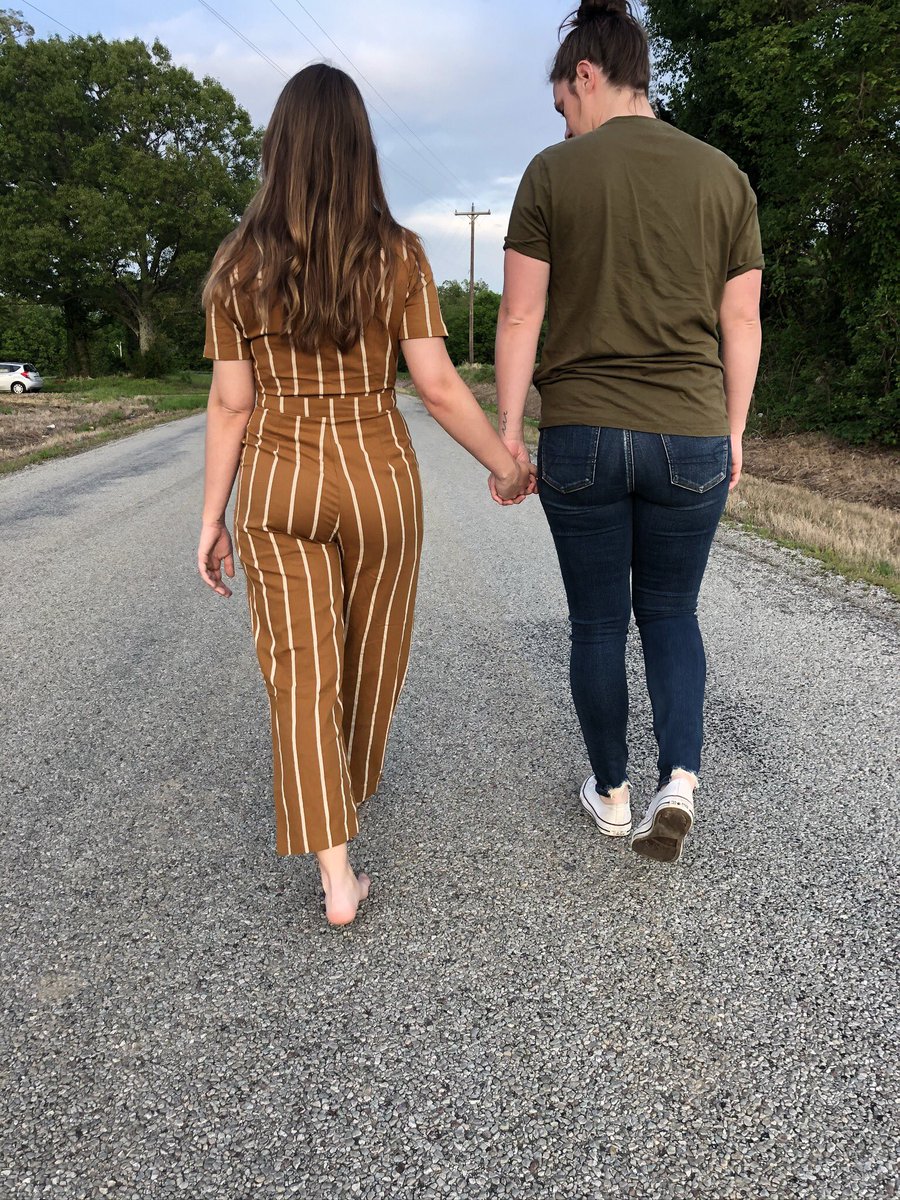 kpetty8's tweet photo. @Need4LSpeed @StellaArtois Katie and I were supposed to be seeing @findingfletcher in Columbus May 8 and I had a big public proposal planned out. The concert got cancelled. We instead got engaged in our home, by ourselves, during a global pandemic. 💖#weddingcontest https://t.co/SRYZzDWFvp