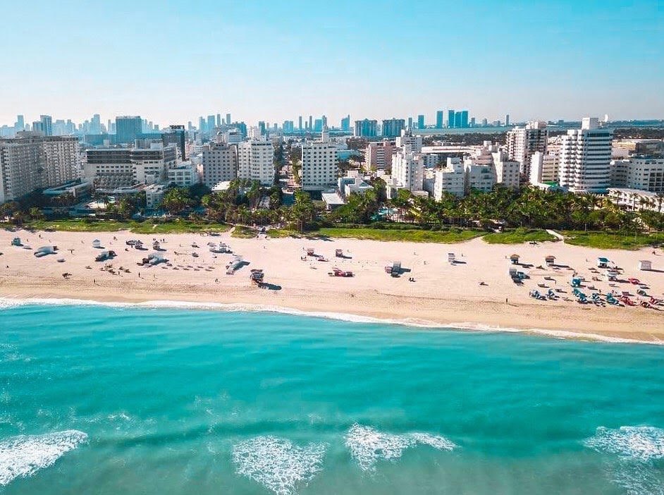 Letting our minds drift as we take in Miami’s shades of blue at #SLSSouthBeach 💙