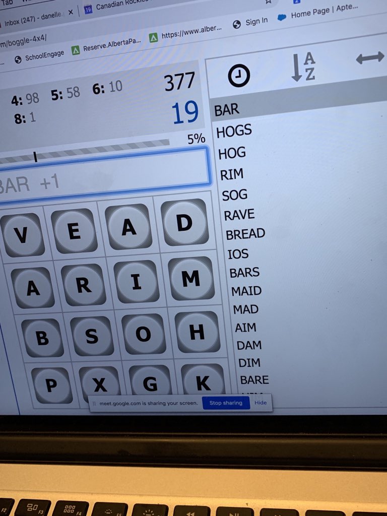 mrsprescesky's tweet photo. Virtual full class boggle was a huge hit and got everyone excited about learning this morning #vocabularybuilding #spellingskills #fun #connection @Lawrence_Grassi @MountainEdu https://t.co/F5jmkTQvUa