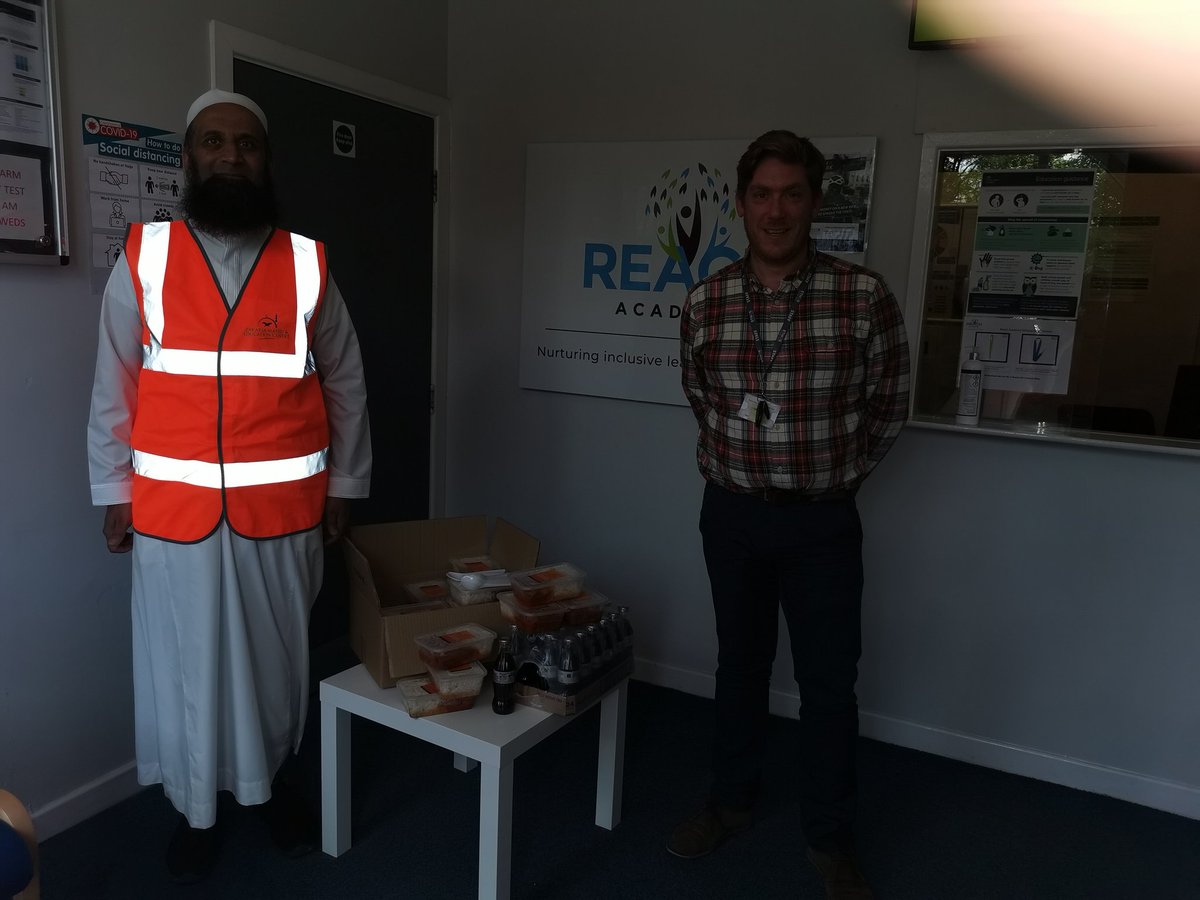 Many thanks to the Zakaria Masjid and Education Centre for the thoughtful and generous food delivery. Excellent curry for all at Reach Academy!