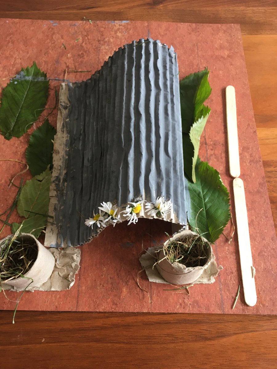 EdelFleming1's tweet photo. Sadie wanted to share her fabulous air raid shelter. She’s had a very busy day! https://t.co/wdzL2lPonN