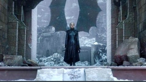 deadlystrange's tweet photo. se dan cuenta q desde q la mataron el mundo se fue a la mierda y estamos en una pandemia? hechos. 
#GameOfThrones https://t.co/6bJO5ETjNL