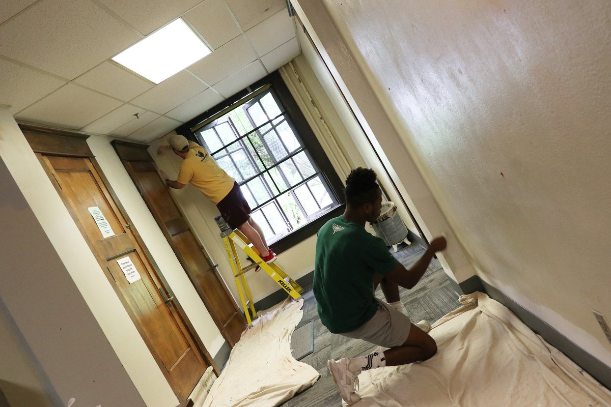 smwc's tweet photo. Le Fer is getting a fresh coat of paint in the hallways! Tim Foster '19 &amp; sophomore Darnell Tolliver are part of the work crew. The project is supported by the I Love Le Fer Hall fundraising campaign. You can make an investment in Le Fer by giving online. https://t.co/dlBhr6HFwK https://t.co/rznuoRHB8S