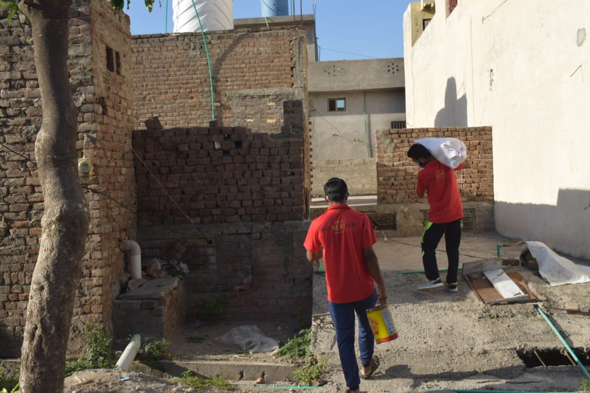 Kort_org_uk's tweet photo. Alhamdulliha..!
KORT team and our MUSKORTEERS are delivering monthly Ramadan food packs to the most needy and deserving families of Mirpur City and surrounding areas on daily basis.
#muskorteers #ramadhan #food #packs #distribution #city #mirpur #daily #basis #thanks #donors https://t.co/fhdZv1d75e