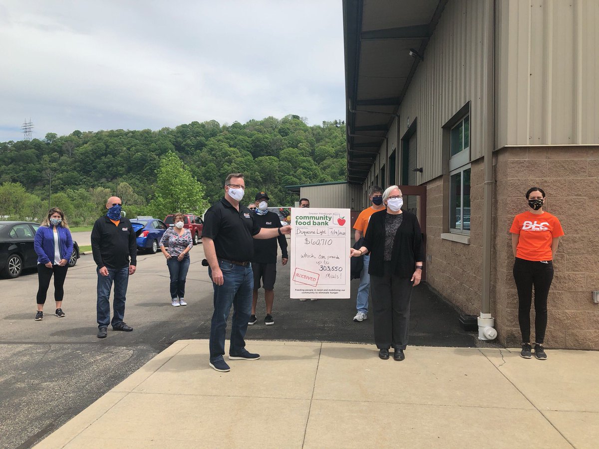 DuquesneLight's tweet photo. This afternoon, we’re thrilled to be working with the @PghFoodBank to deliver food to over 200 families in Allegheny County. Our employees also raised over $60,000 for the food bank, including a $20,000 company match. #PowerItForward https://t.co/VXLfDBb93f