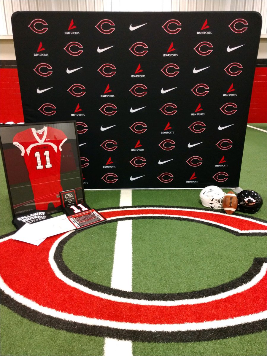 CavsRecruits's tweet photo. First up today is our 2019 Seniors!        
Jymere Jones: @jyjones23 
4 Year Football Letterman 
This years Winner of the Teammate Award. 
2019 Region 5-AA All Region Team 
11Alive player of the week (Bremen Game) 
Senior Stats: 19 Rec. 416 Yards 4TDs https://t.co/8QLgbbYIJV