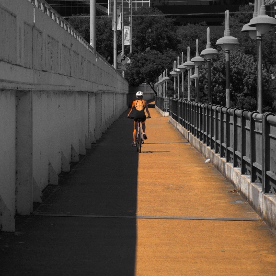 BDray's tweet photo. RIDE...
Sony a6000 w/ the Sony 50mm at f2.8, 1/4000, ISO 100
*
*
*
*
*
*
*
*
*
*
 #austintexas #austin #atx #atxlife #texas #texascycling #austincycling #cycling #bikeride #sonyalpha #sonya600 #sony50mmf18 #blackphotographers https://t.co/EqvMDVLZty