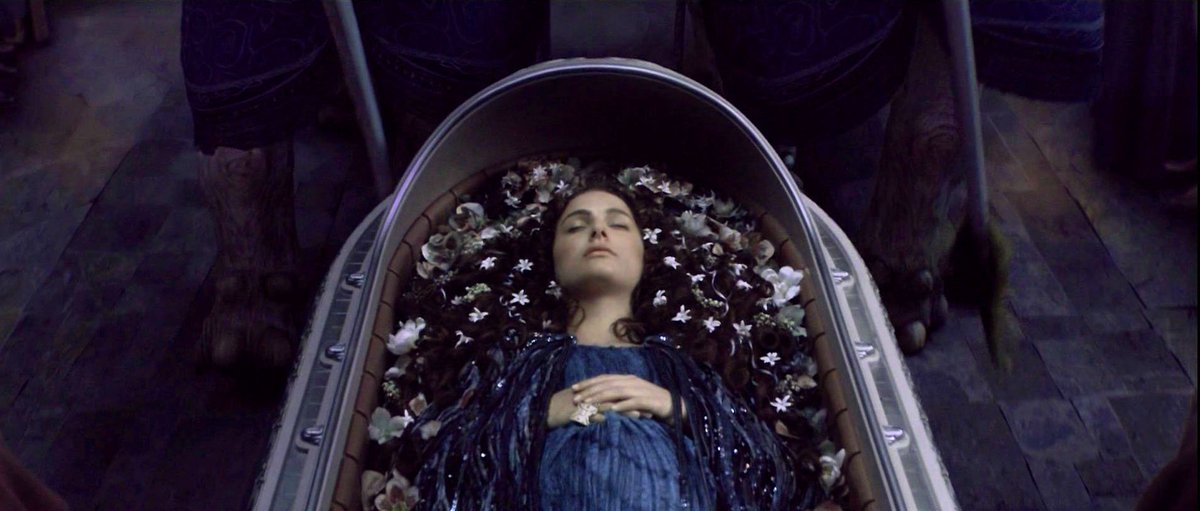 5. water gown (rots)it's sad that this is her best rots look because she's DEAD, but it really captures the tragedy of padme. giving us incredible ophelia-by-way-of-waterhouse vibes and a fitting costume to end the very shakespearian RotS.