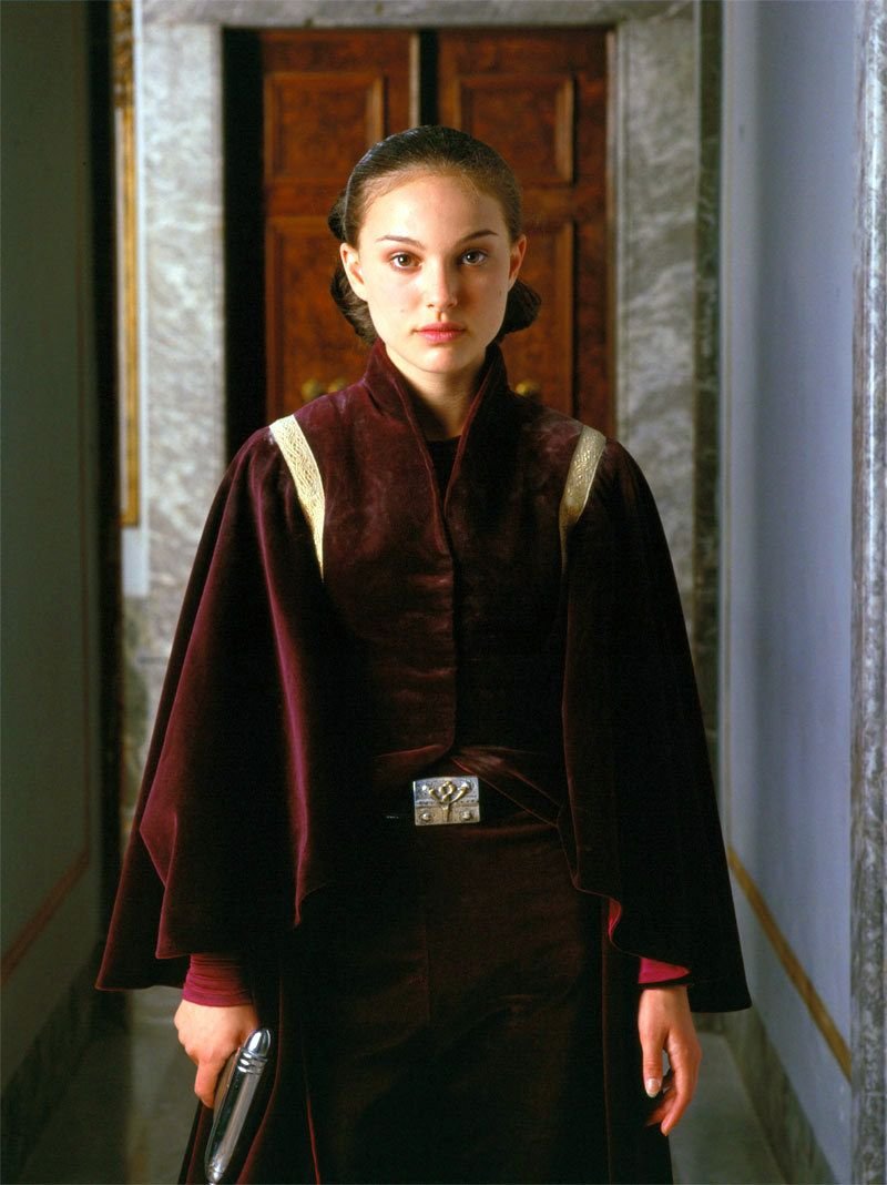 4. battle handmaiden (tpm)naboo society is committed to the clothing aesthetic and i am here for it. the handmaidens are ready to kick some ass in these gorgeous maroon coats with dramatic sleeves (and the best looking blasters). nothing but good things to say here.