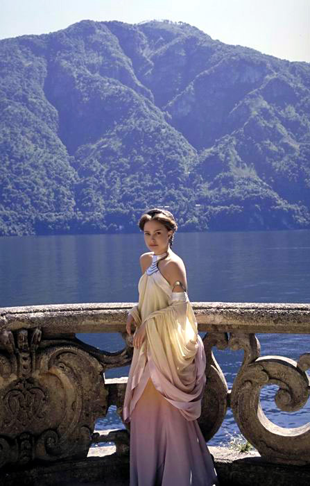 3. lake dress (aotc)honestly any of the top three could easily be number one. this dress is a classic for a reason: it's light and airy and so ethereal she really does look like a glowing dream. the ombre is to die for, the silk and chiffon move beautifully. absolutely adore.