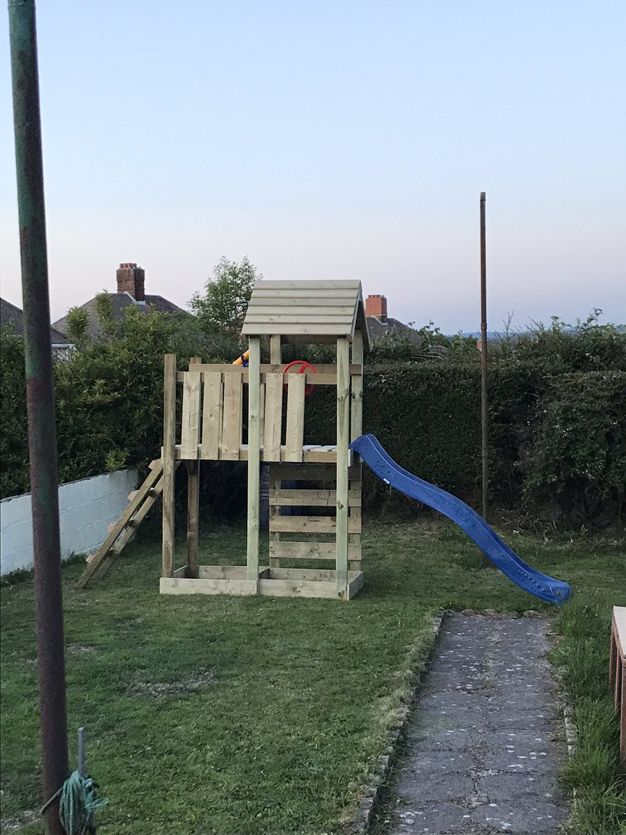 dai_bowkett's tweet image. So this stretched my lego skills... #noinstructions #DIY #lockdown2020