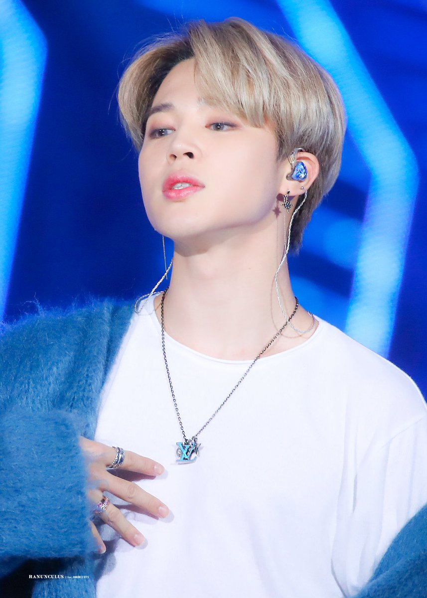 Jimin's ethereal beauty ; a very important thread