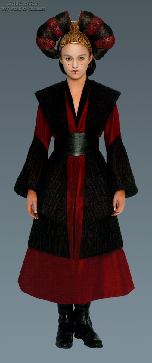 AND THAT'S THAT ON THAT. but first, a quick shoutout to my girl sabe for rocking two awesome costumes of her own in TPM(before you @ me, yes that's natalie in the escape from naboo gown; she wore it in the promo pictures but keira was the only one who wore it in the movie)
