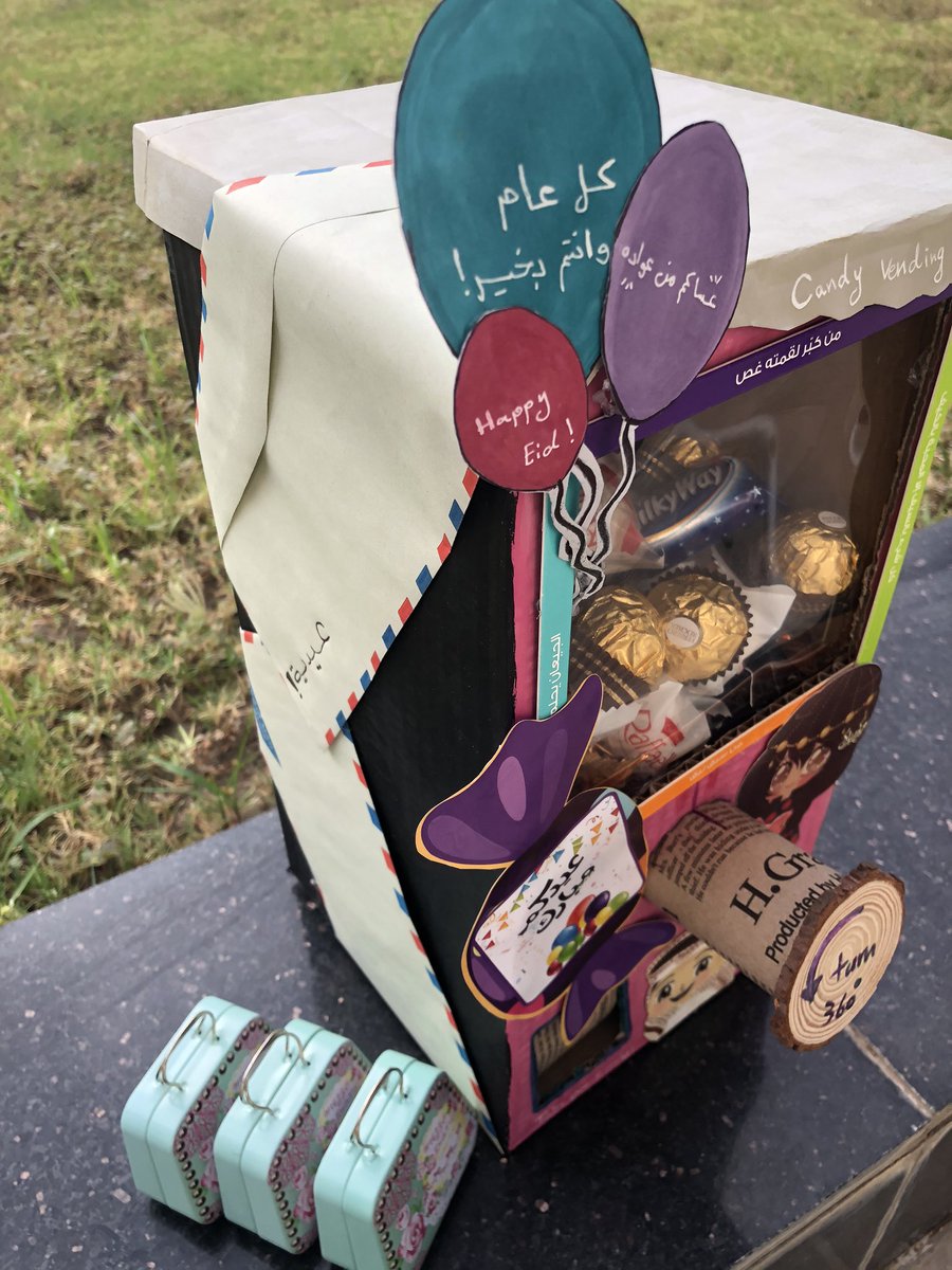 Jenanfakeih's tweet photo. 🎈DIY candy vending machine for Eid 🎈
سويت آلة حلويات للعيد 🖤 https://t.co/FAccTznpe8