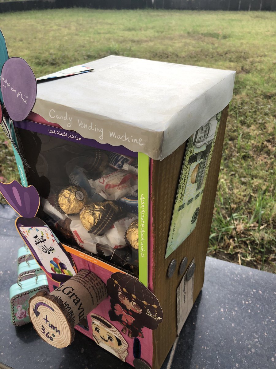 Jenanfakeih's tweet photo. 🎈DIY candy vending machine for Eid 🎈
سويت آلة حلويات للعيد 🖤 https://t.co/FAccTznpe8