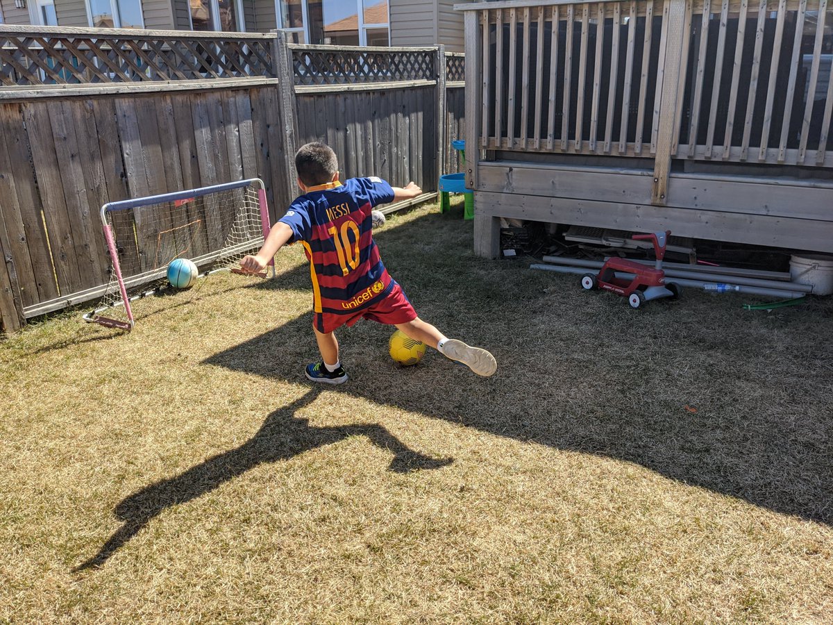 MrSmith_PE's tweet photo. Some more Sneak in a Break #activeWGH pictures of students Week 1! @FMPbSD @WGHillElem @APPLESchools  #FMPSDLearningAtHome #ABLearningAtHome https://t.co/pzksjX1OWy