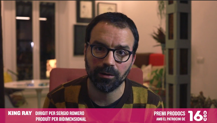 Pro_Docs's tweet photo. El #PremiProDocs ha estat un guardó ex aequo:
🏆És a l'aire @esalairedocu
Dirigit per @_ChristopheSion i Santi Suárez
Produït per @uncaprichode.
🏆King Ray @kingraydoc
Dirigit per @serginto
Produït per @BIDI_DOCS.
Atorga el premi @CBrugueras @PolarStarFilms
@DocsBarcelona https://t.co/RQndCbEJQw