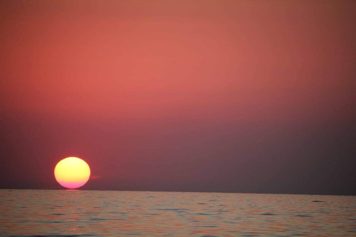 La temporada para cruzar el Atlántico del Caribe a Europa está terminando, los veleros que pasaron la temporada en el Caribe han de decidir qué hacer, pronto llega la época de huracanes.

Para aquellos que vayan a realizar la travesía del Atlántico: noonsite.com/report/crossin…